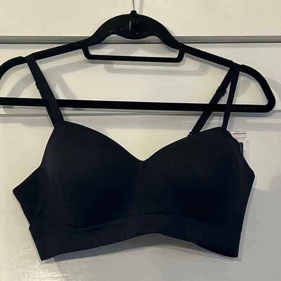 Truekind® Supportive Comfort Wireless Shaping Bra black large - Picture 2 of 6